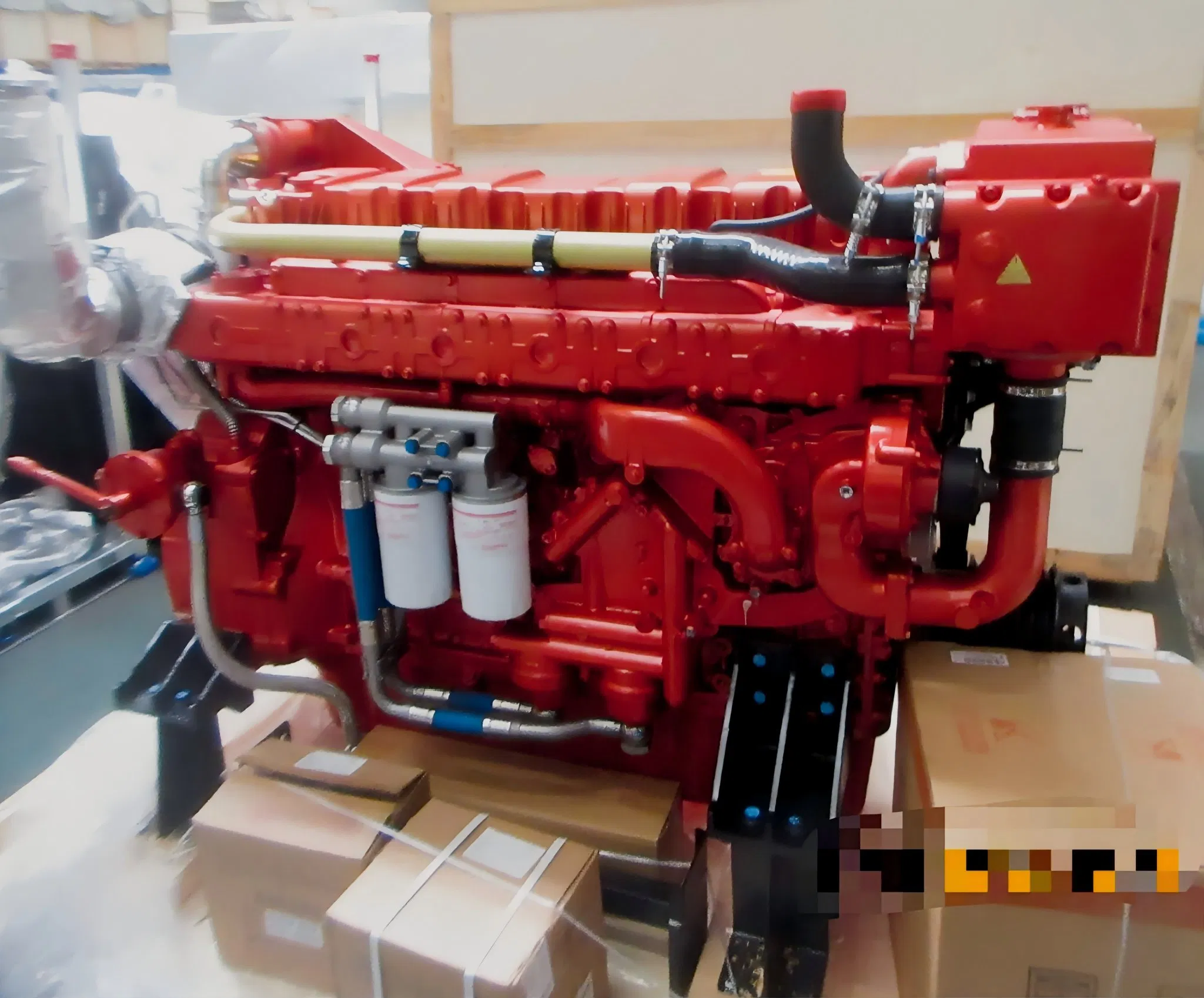 Motor marítimo a diesel China Yuchai Yc6K560L-C20, 560 HP/1800 rpm, refrigerado a água